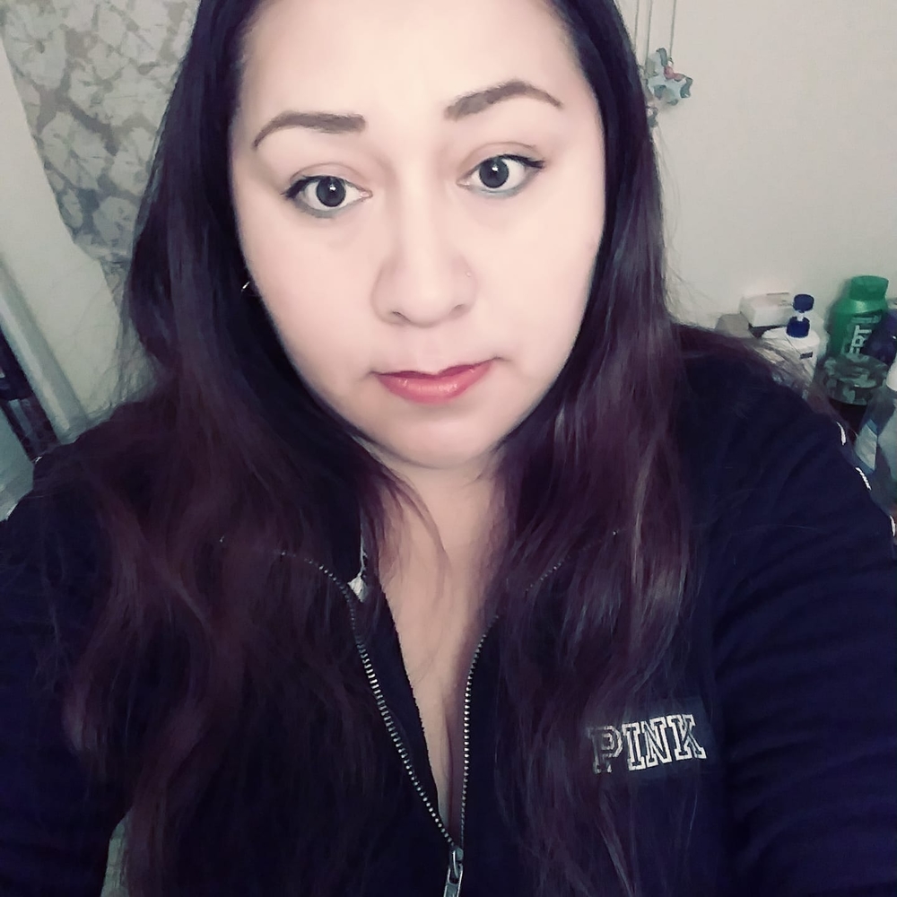 Meet your Posher, Valeria